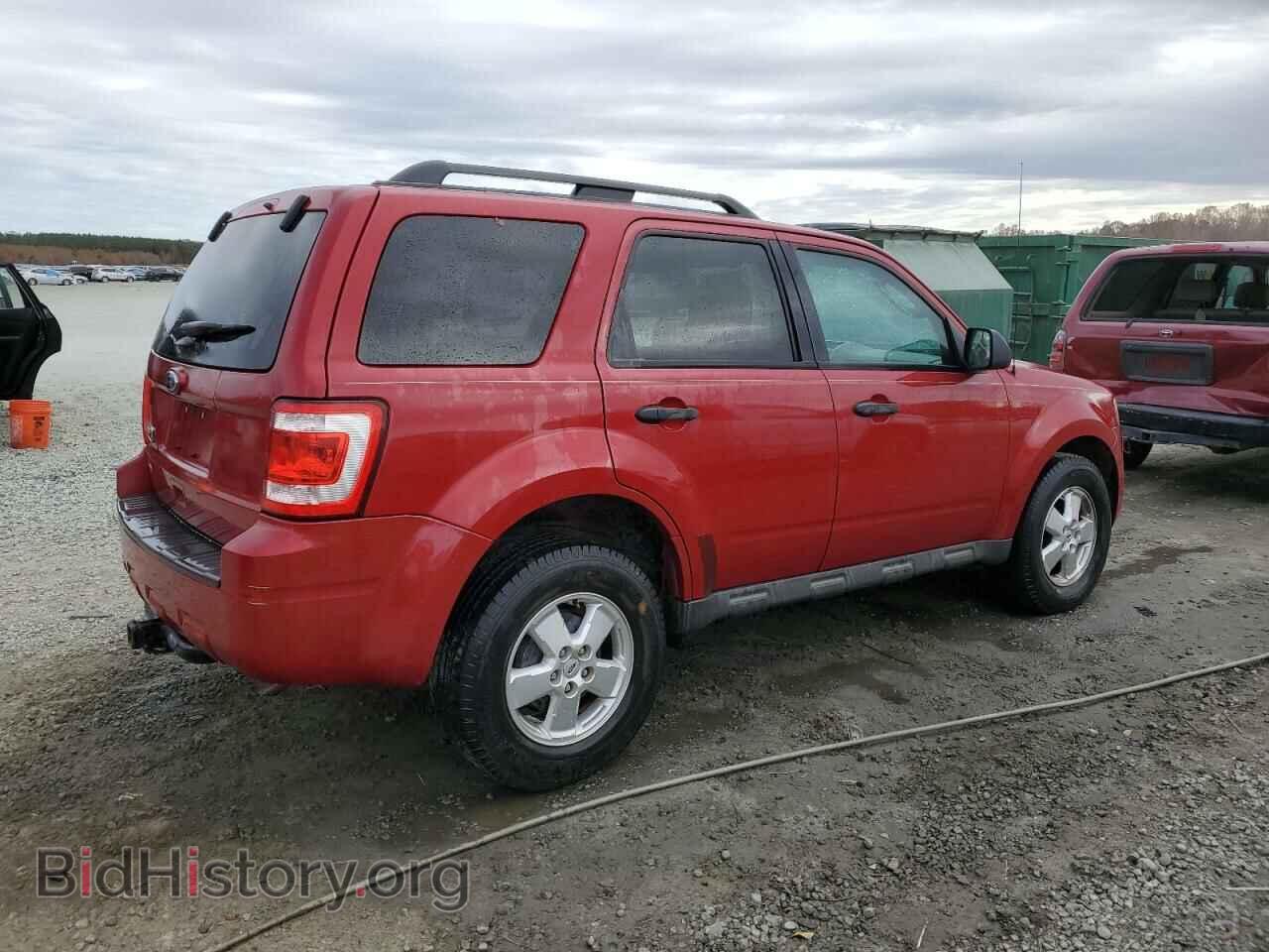 2011 FORD ESCAPE - VIN: 1FMCU0D78BKC22863 - Фото 3