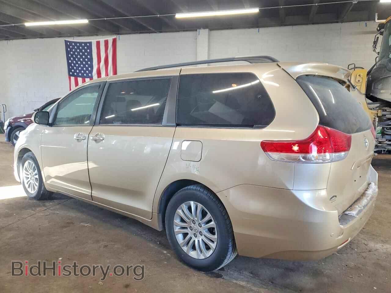 2011 TOYOTA All Models - VIN: 5TDYK3DC0BS020686 - Фото 2
