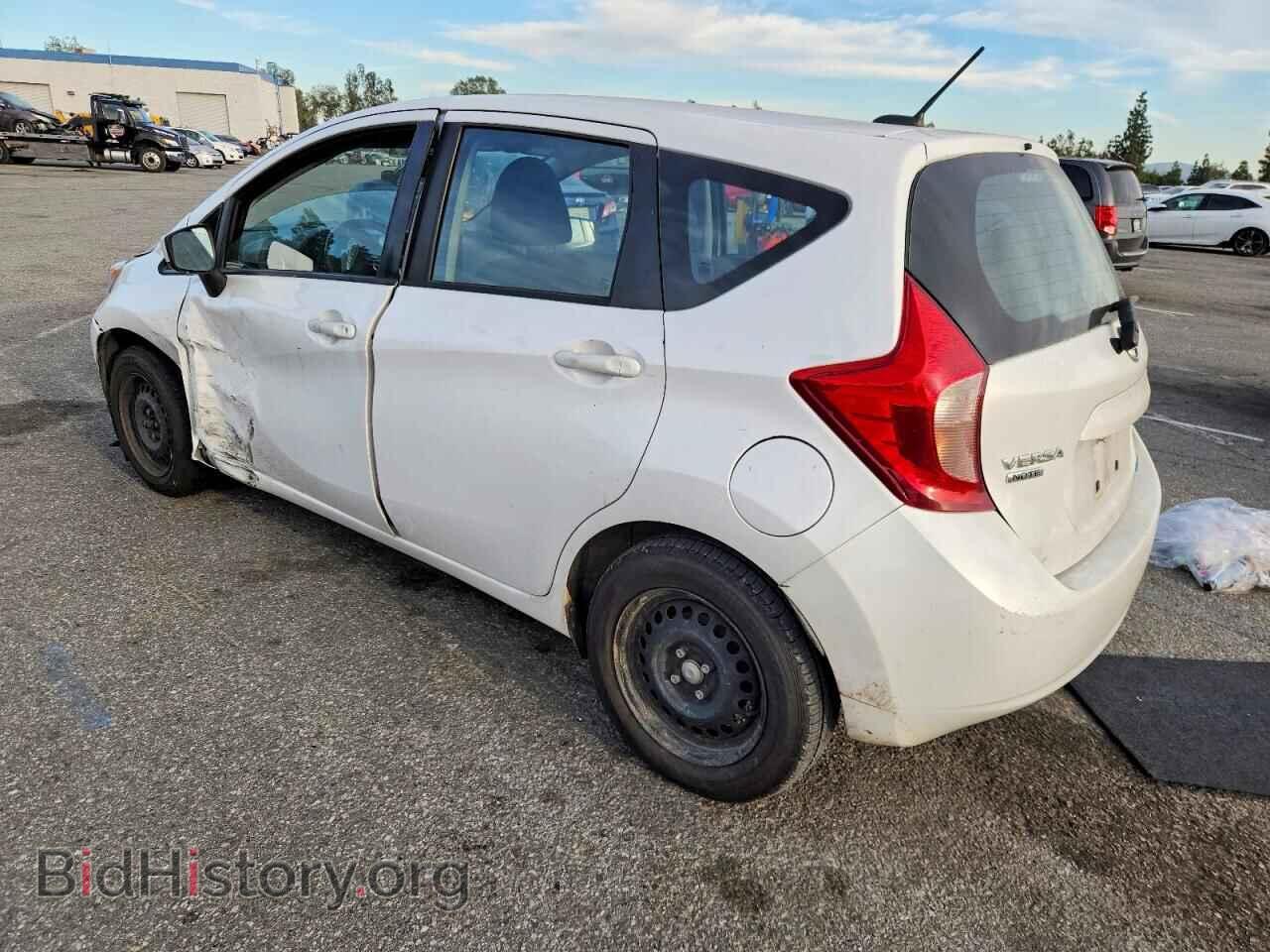 2016 NISSAN VERSA - VIN: 3N1CE2CP0GL366933 - Фото 2