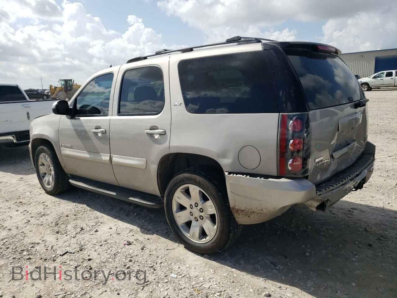 2007 GMC YUKON - VIN: 1GKFC13037J292321 - Фото 2