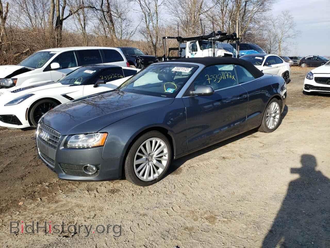 Photo WAULFAFH2BN012684 - AUDI A5 2011