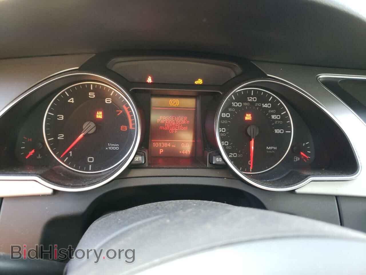 2011 AUDI A5 - VIN: WAULFAFH2BN012684 - Фото 9