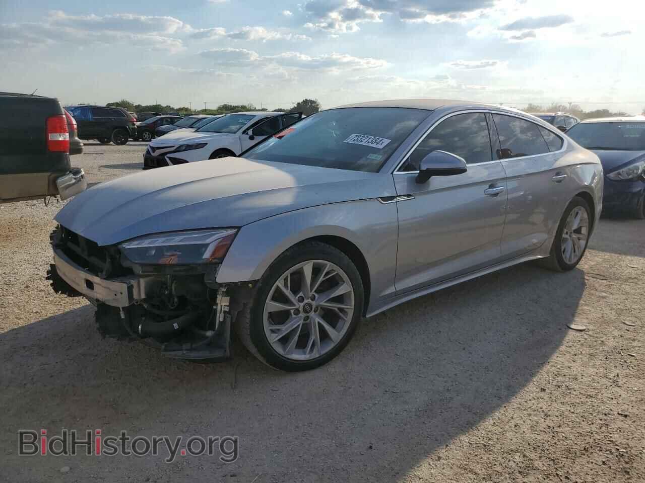 Photo WAUCBCF50NA034966 - AUDI A5 2022