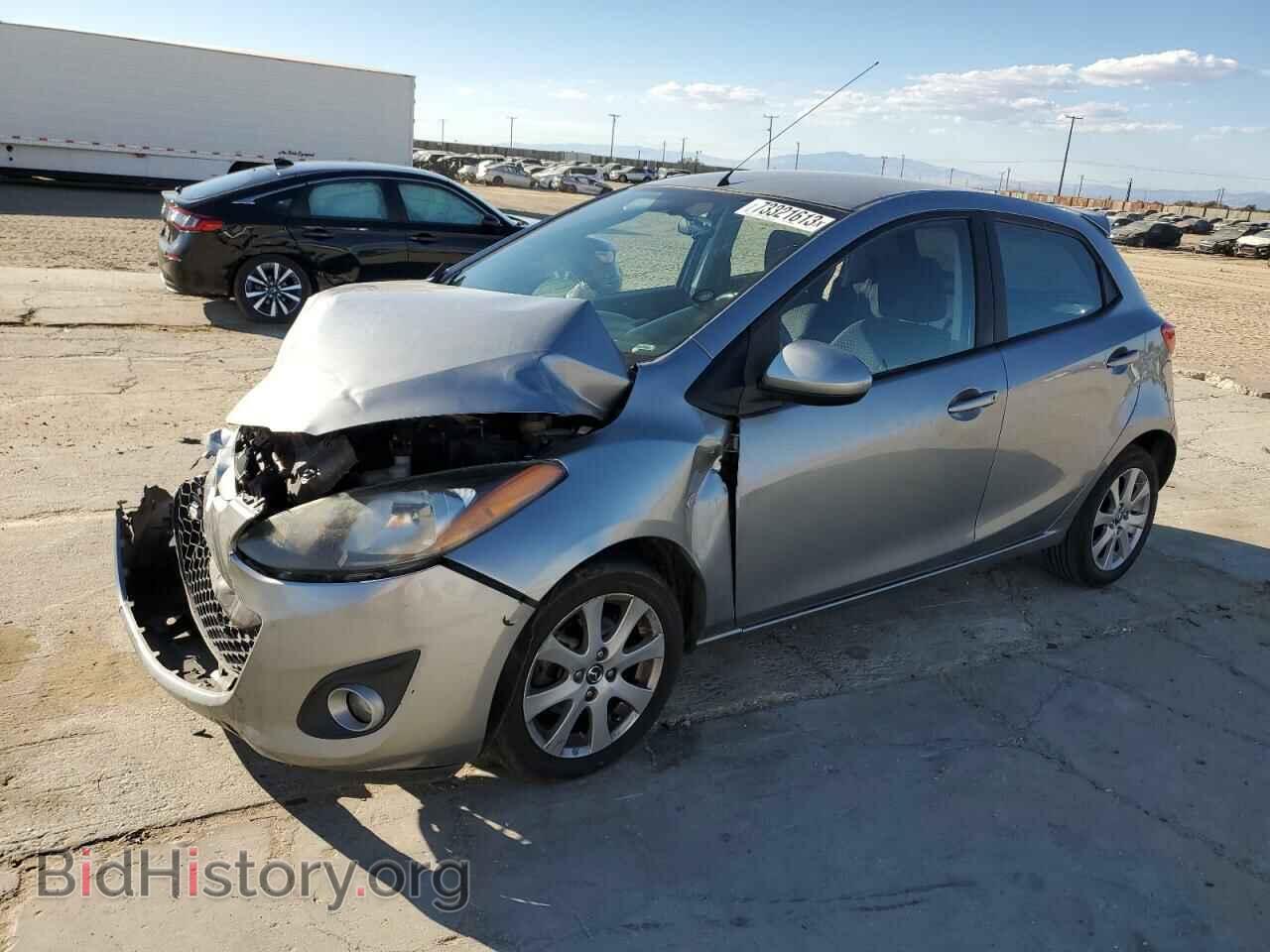 Фотография JM1DE1LY3D0161491 - MAZDA 2 2013