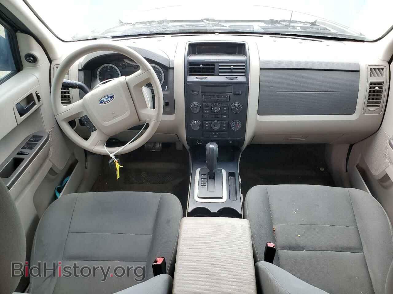 2011 FORD ESCAPE - VIN: 1FMCU0C70BKB24069 - Фото 8