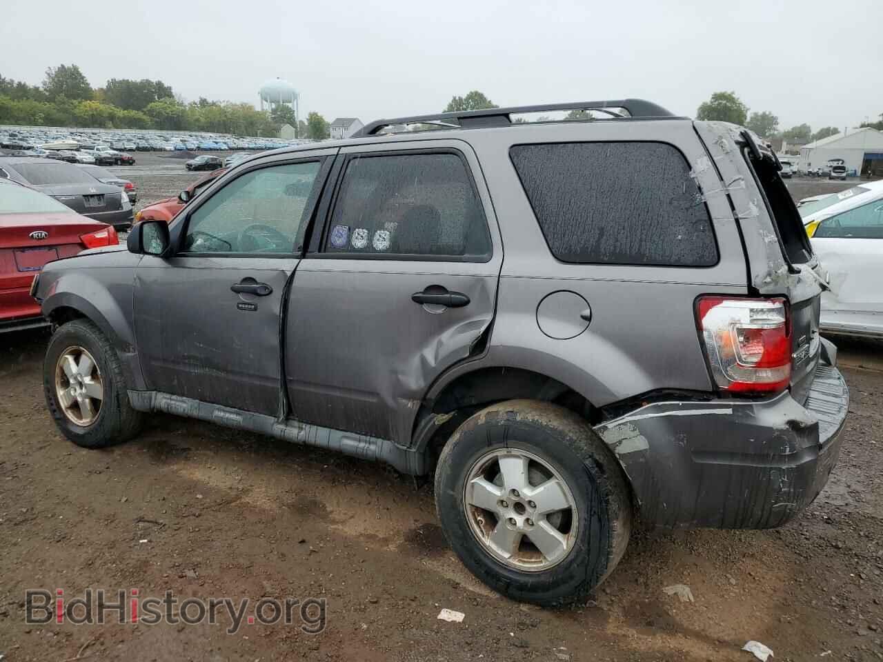 2011 FORD ESCAPE - VIN: 1FMCU0D76BKC58910 - Фото 2