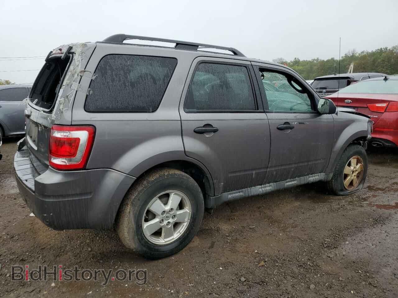 2011 FORD ESCAPE - VIN: 1FMCU0D76BKC58910 - Фото 3