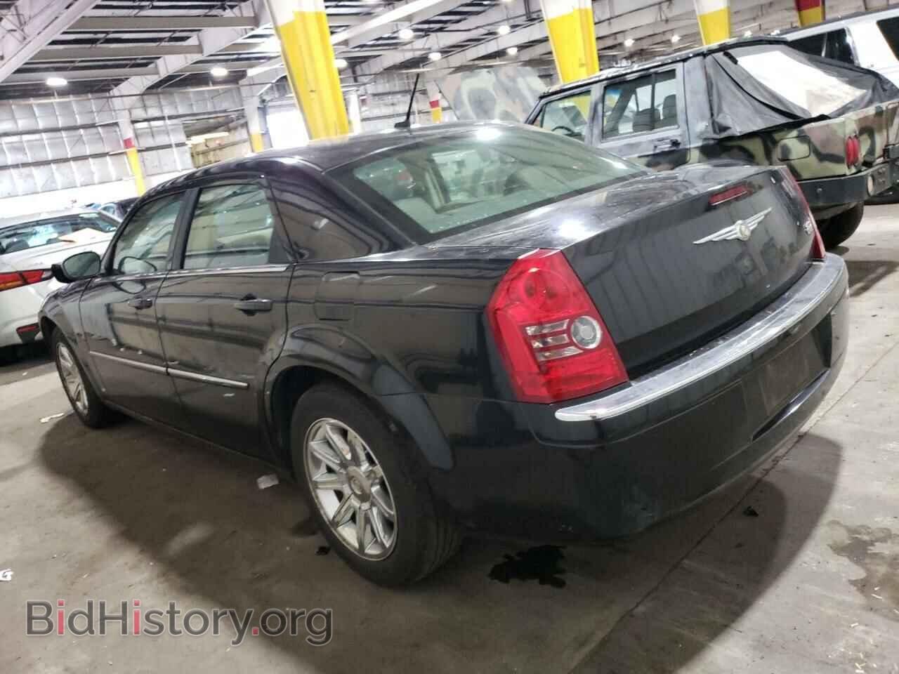 2008 CHRYSLER 300 - VIN: 2C3LA33G28H236472 - Фото 2