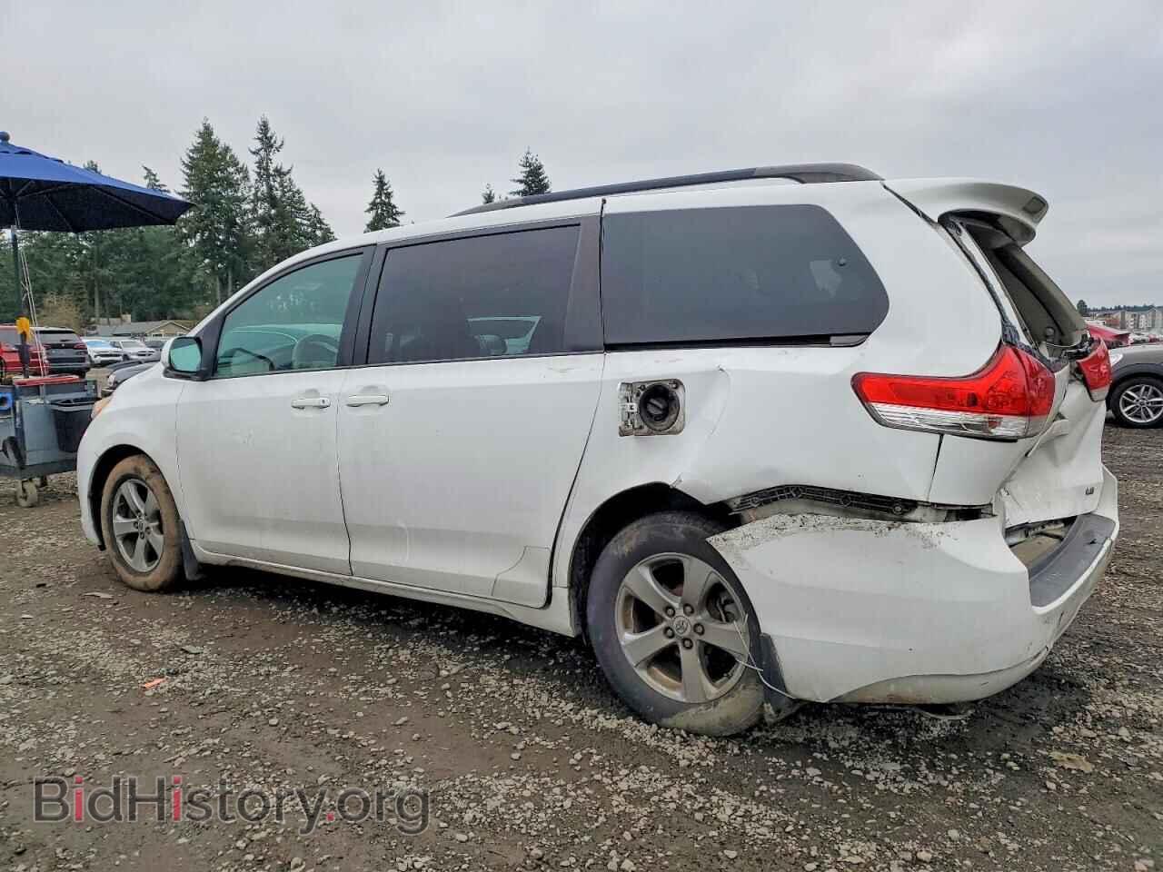 2012 TOYOTA All Models - VIN: 5TDKK3DC1CS254536 - Фото 2