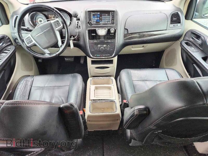 2013 Chrysler MINIVAN (VIN 2C4RC1BG4DR629934) — photo 8 of 14
