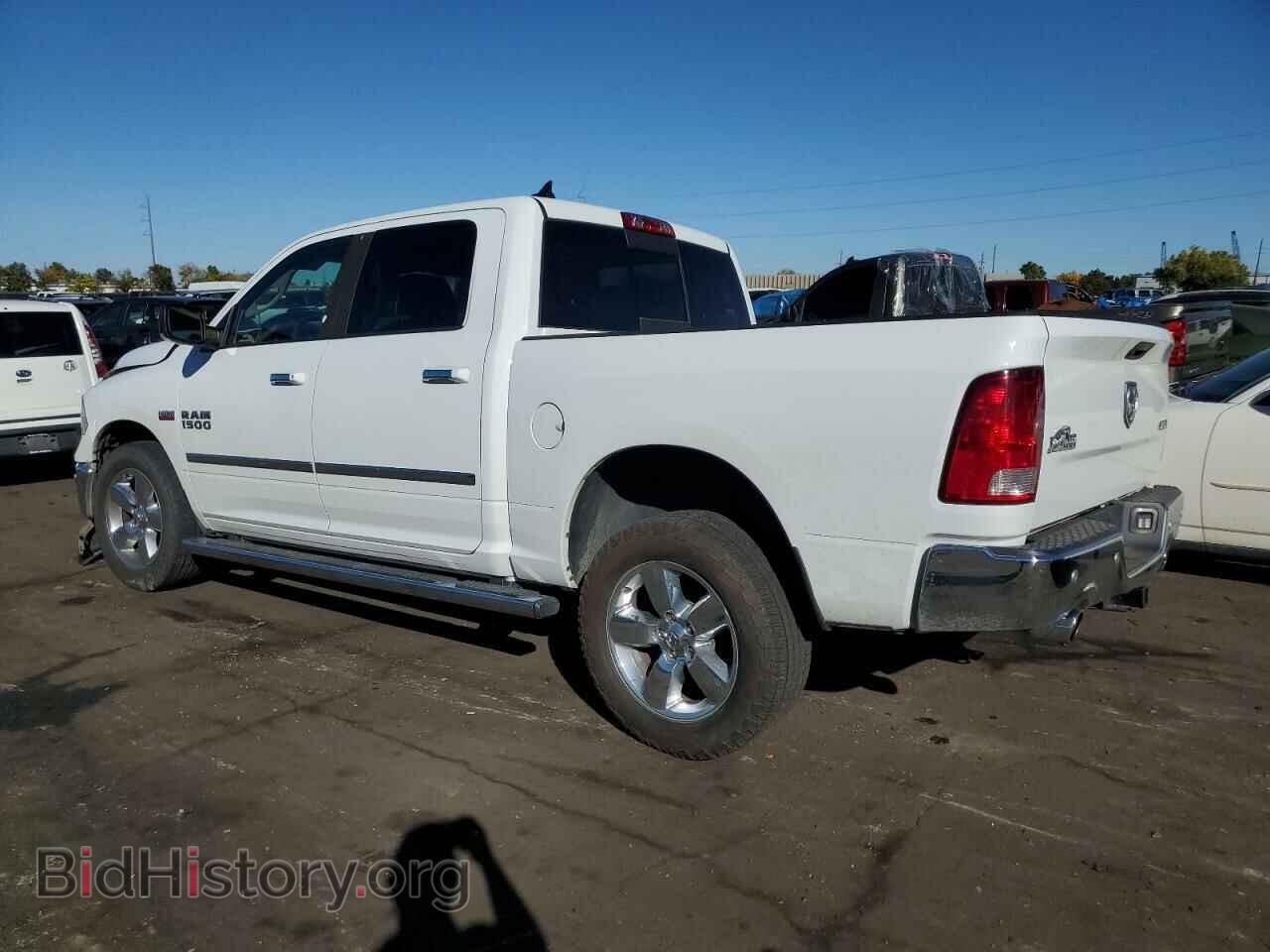 2016 RAM 1500 - VIN: 1C6RR7LT9GS112037 - Фото 2