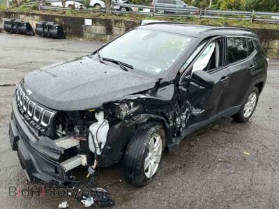 2022 Jeep COMPASS Latitude, черный — VIN 3C4NJDBB5NT199923, Copart