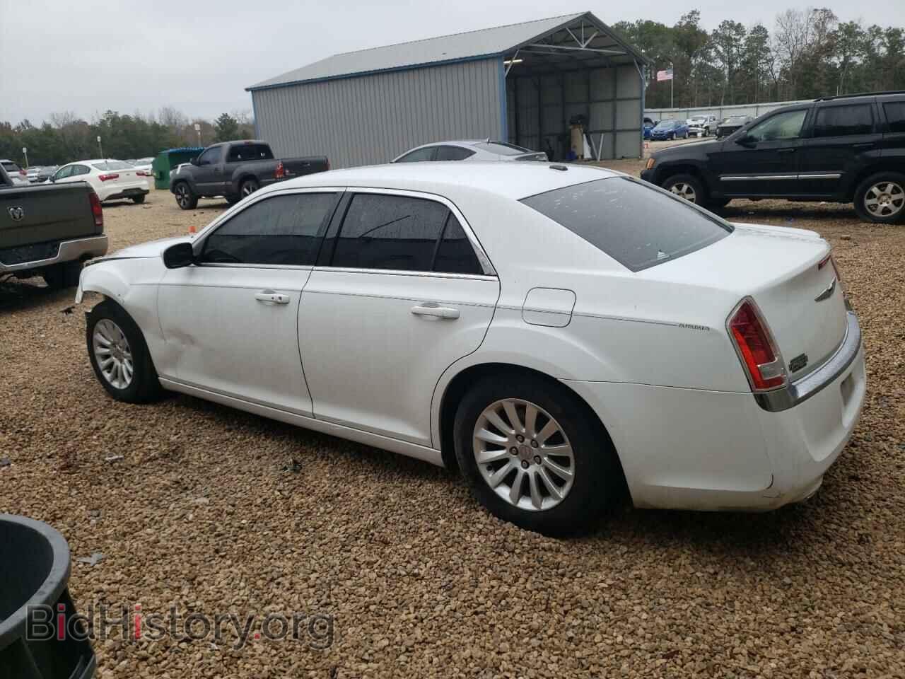 2014 CHRYSLER 300 - VIN: 2C3CCAAG7EH237159 - Фото 2