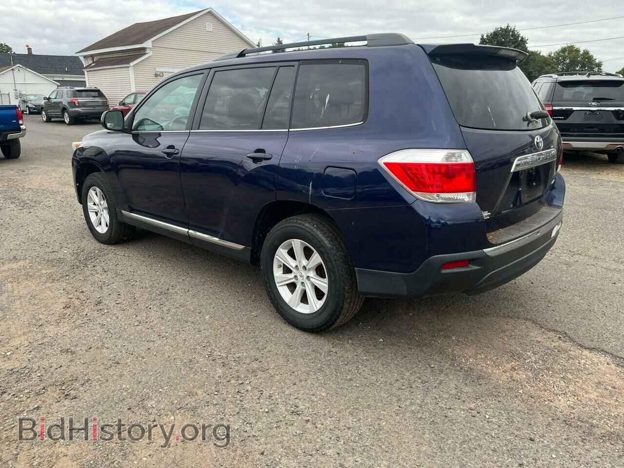 2012 TOYOTA HIGHLANDER - VIN: 5TDBK3EH0CS142238 - Фото 2