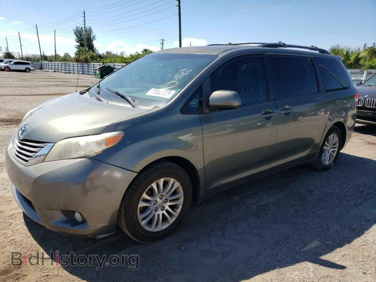 Photo 5TDYK3DC1CS210935 - TOYOTA All Models 2012