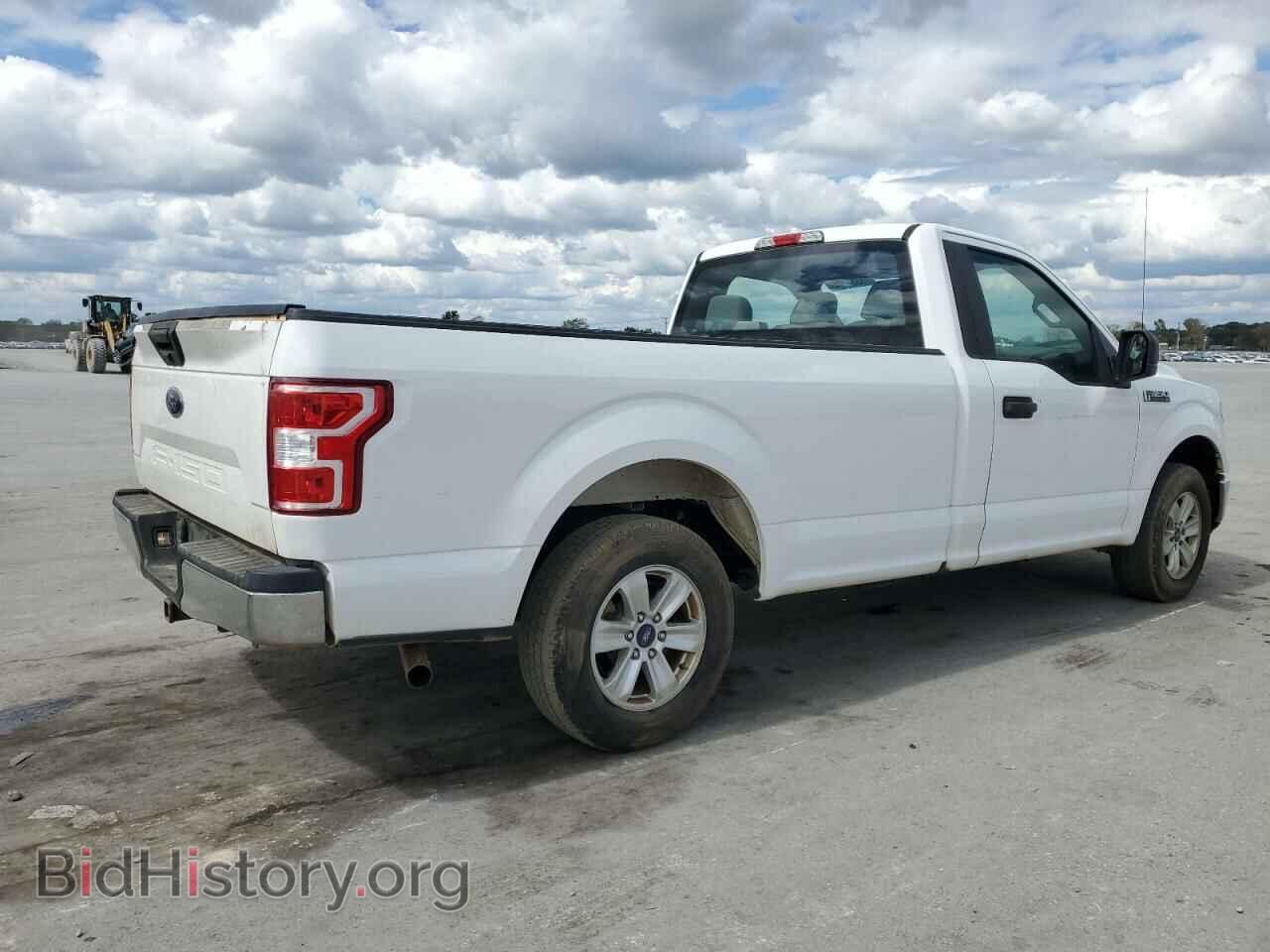 2018 FORD All Models - VIN: 1FTMF1CB1JKC76406 - Фото 3