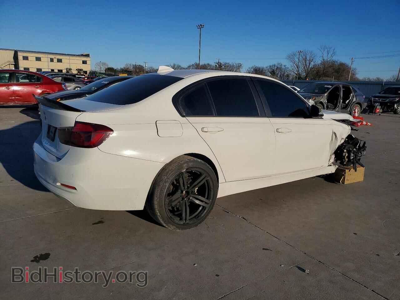 2016 BMW 3 SERIES - VIN: WBA8E5G52GNU19643 - Фото 3