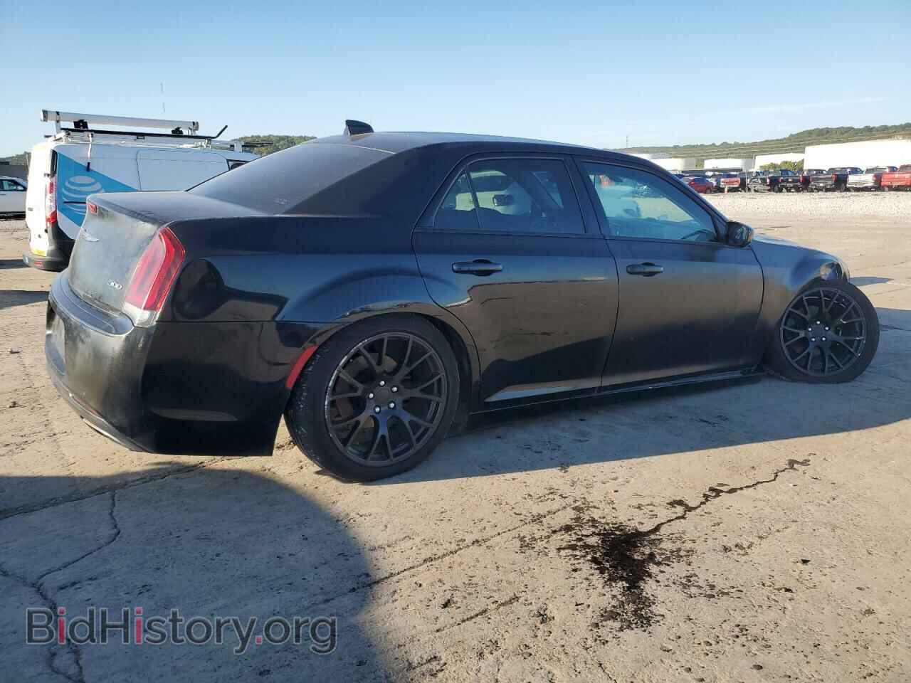 2019 CHRYSLER 300 - VIN: 2C3CCAAG4KH654539 - Фото 3