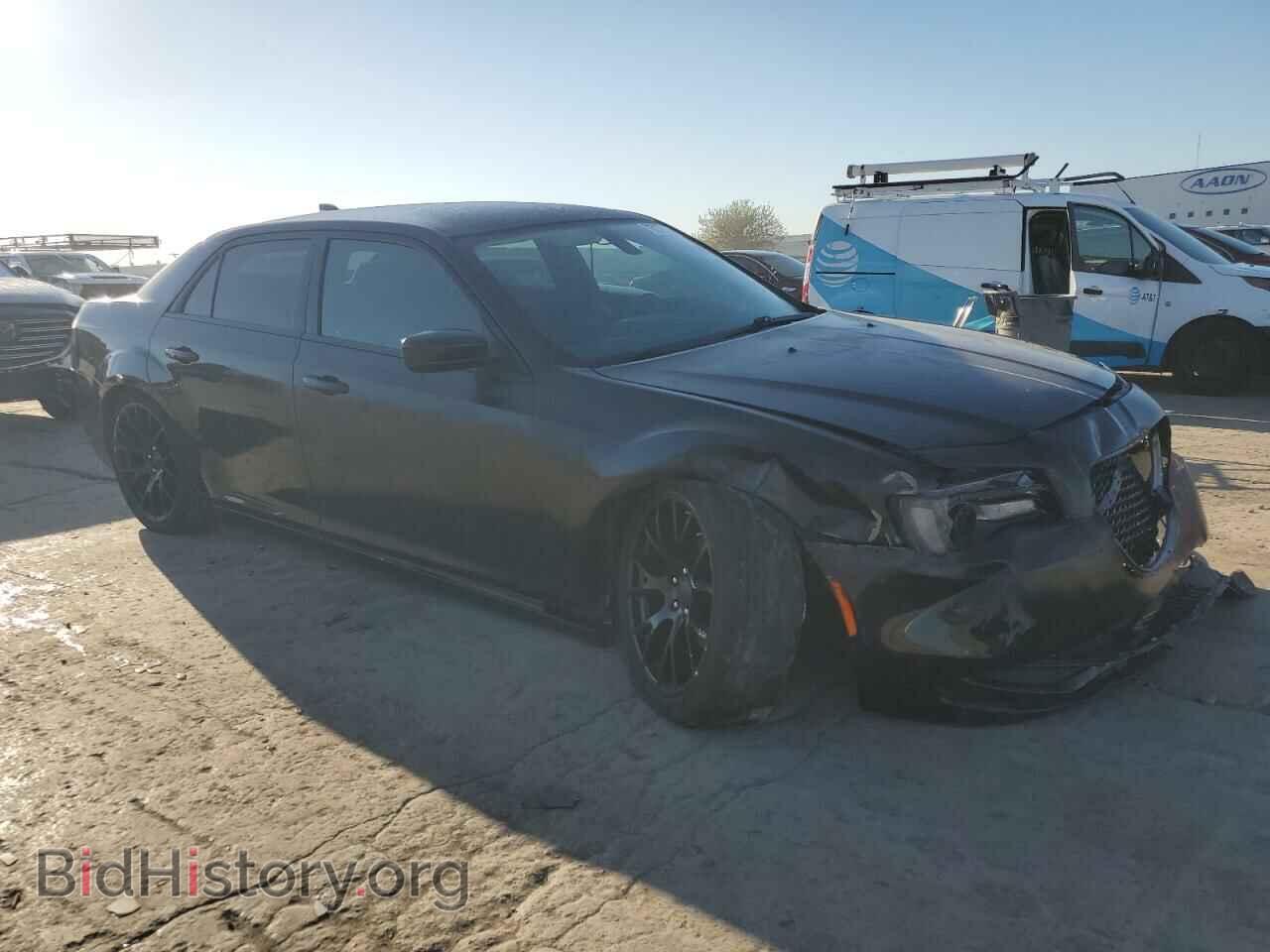 2019 CHRYSLER 300 - VIN: 2C3CCAAG4KH654539 - Фото 4