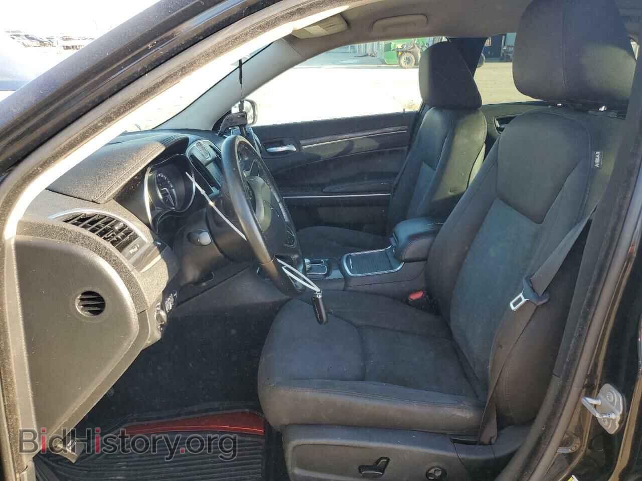 2019 CHRYSLER 300 - VIN: 2C3CCAAG4KH654539 - Фото 7