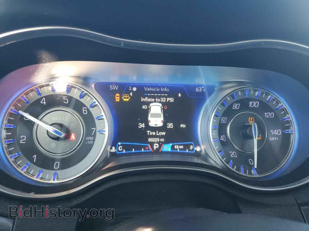 2019 CHRYSLER 300 - VIN: 2C3CCAAG4KH654539 - Фото 9