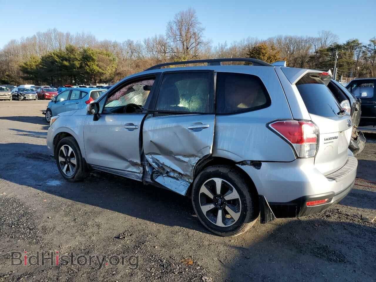 2018 SUBARU FORESTER - VIN: JF2SJAEC2JH405215 - Фото 2