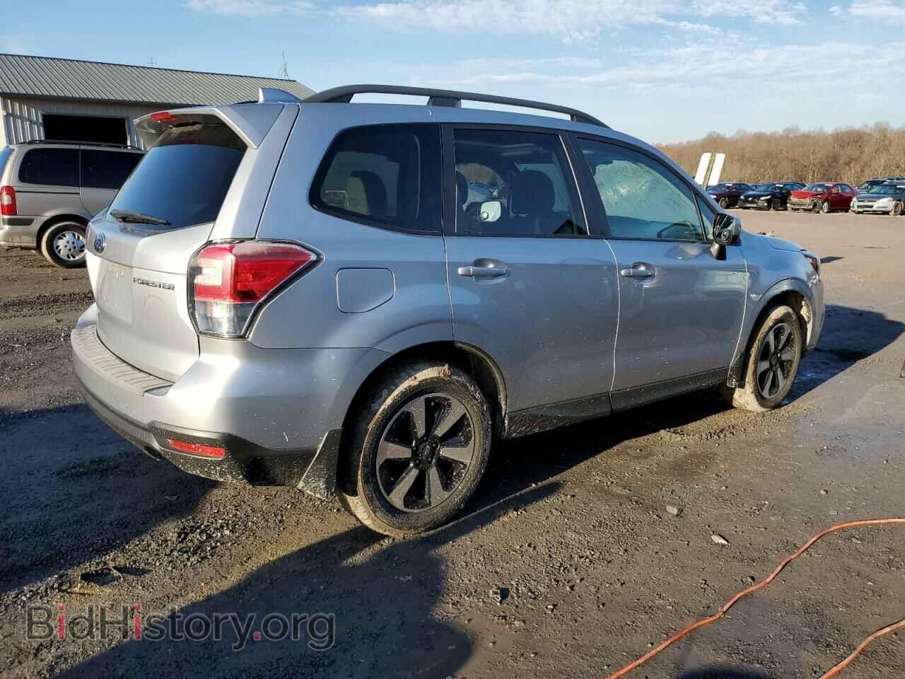 2018 SUBARU FORESTER - VIN: JF2SJAEC2JH405215 - Фото 3