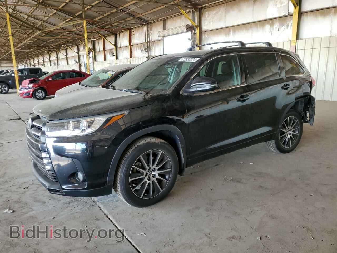 Фотография 5TDJZRFHXHS376404 - TOYOTA HIGHLANDER 2017