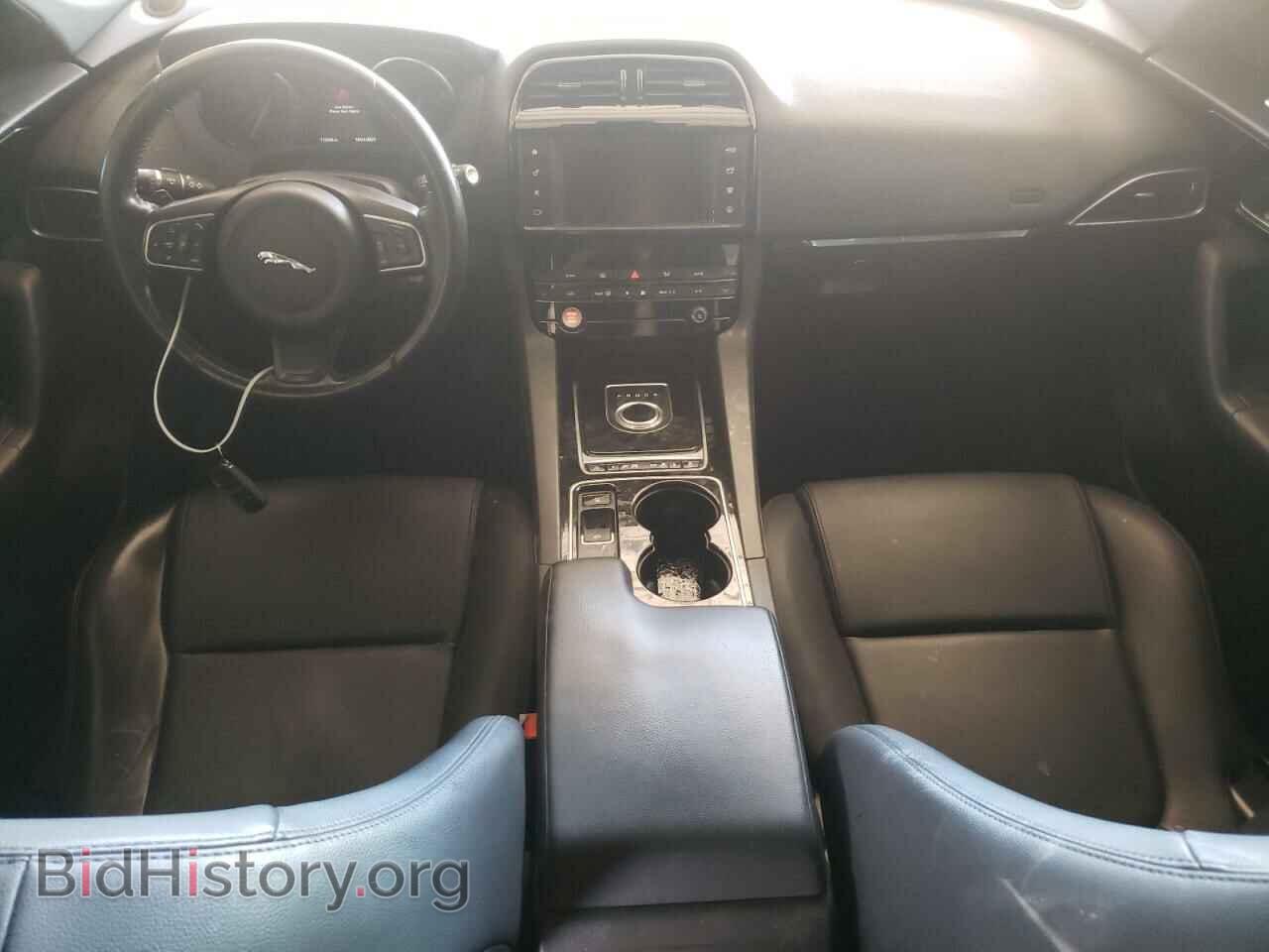 2017 JAGUAR F-PACE - VIN: SADCJ2BV2HA084685 - Photo 8