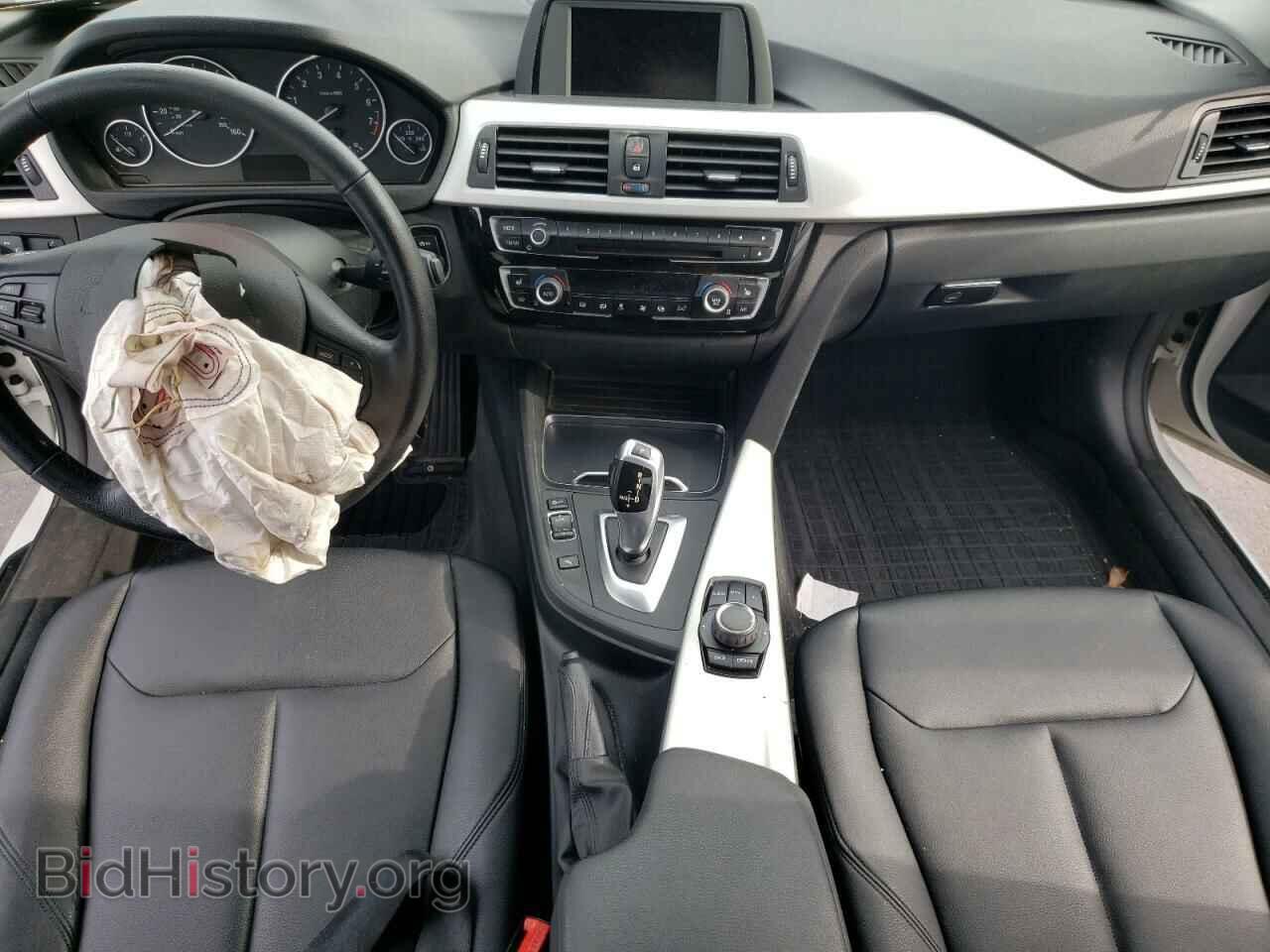 2016 BMW 3 SERIES - VIN: WBA8E5G52GNU19528 - Photo 8