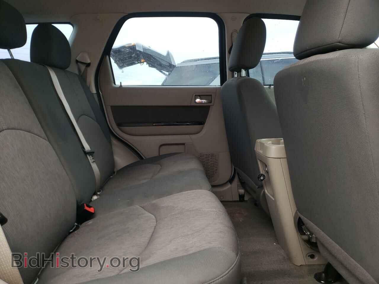 2010 MAZDA TRIBUTE - VIN: 4F2CY0C73AKM07069 - Фото 10