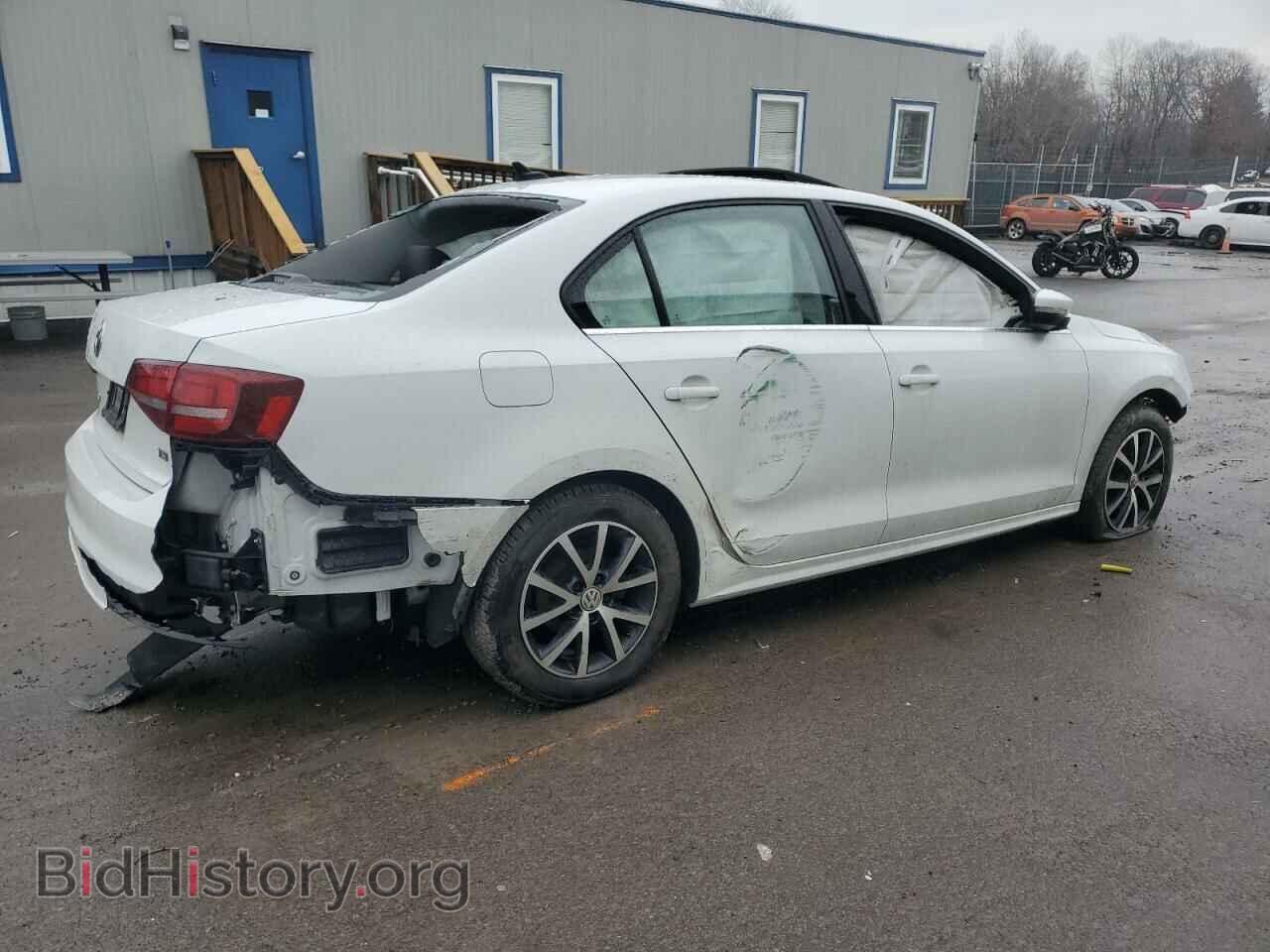 2017 VOLKSWAGEN JETTA - VIN: 3VWDB7AJ8HM410983 - Фото 3