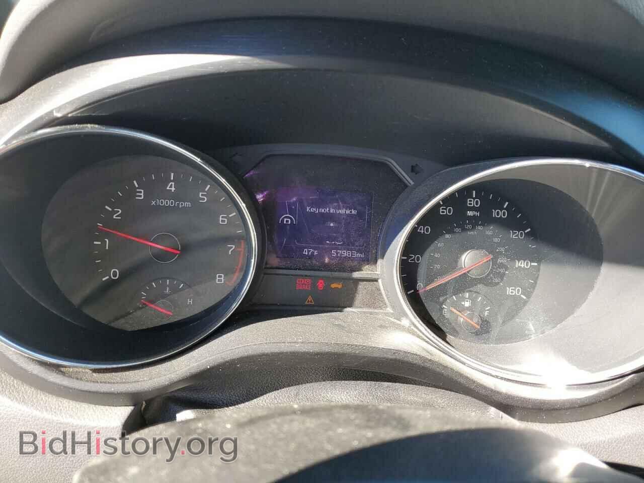 2017 KIA All Models - VIN: KNDMB5C12H6338652 - Фото 9