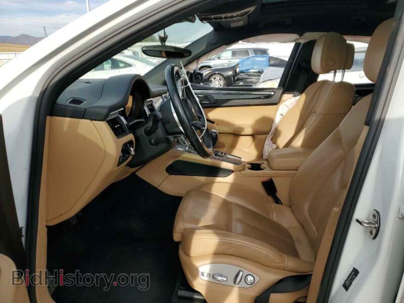 2017 Porsche MACAN (VIN WP1AB2A58HLB15667) — photo 7 of 14
