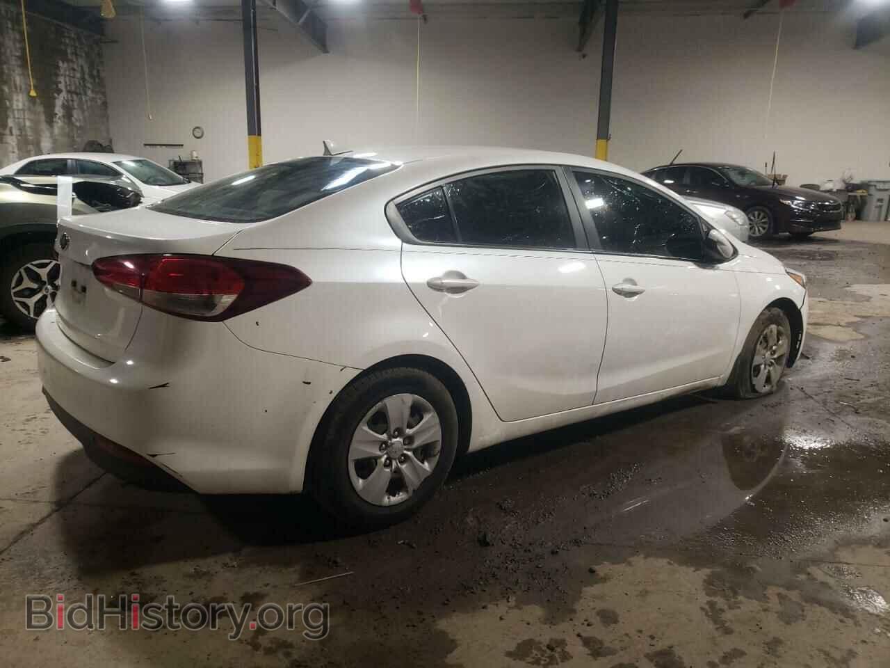 2017 KIA FORTE - VIN: 3KPFL4A72HE062894 - Фото 3