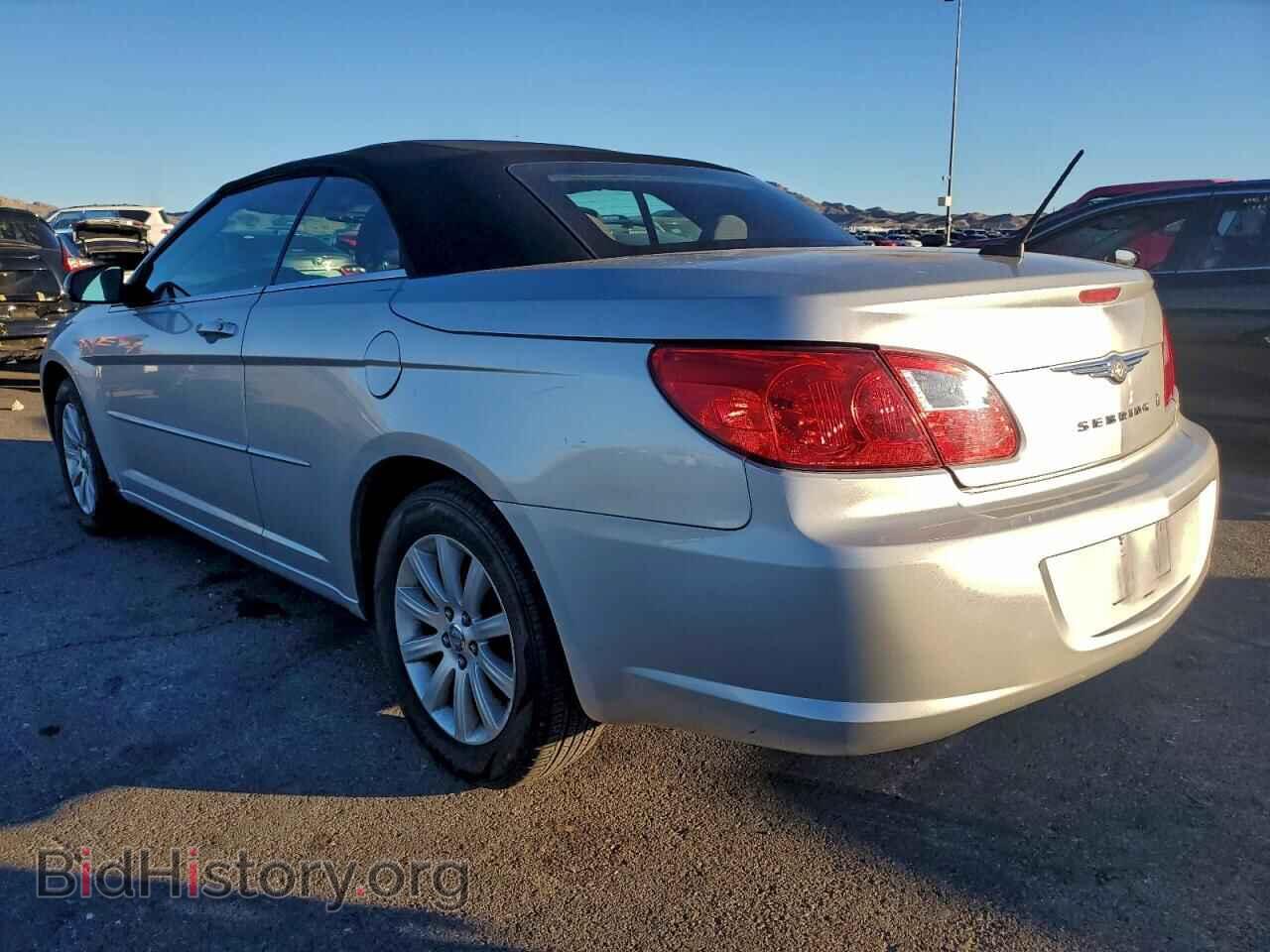 2010 CHRYSLER SEBRING - VIN: 1C3BC5ED6AN183423 - Фото 2
