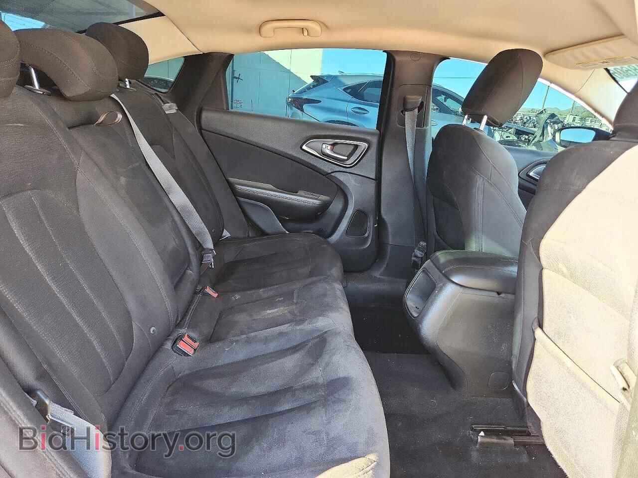 2015 CHRYSLER 200 - VIN: 1C3CCCAB3FN630083 - Фото 10