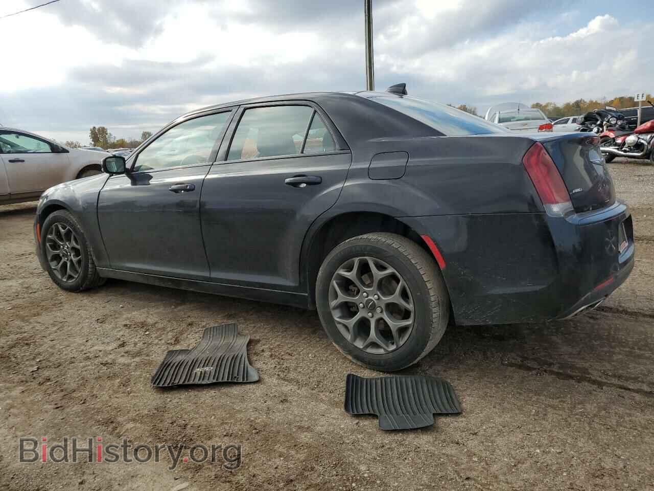 2016 CHRYSLER 300 - VIN: 2C3CCAGG8GH304832 - Фото 2
