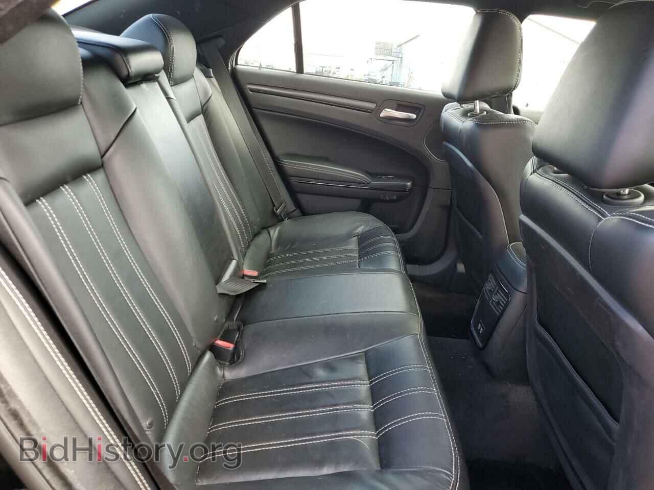 2016 CHRYSLER 300 - VIN: 2C3CCAGG8GH304832 - Фото 10