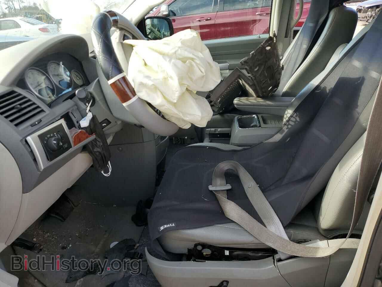 2008 CHRYSLER MINIVAN - VIN: 2A8HR54P58R815107 - Фото 7