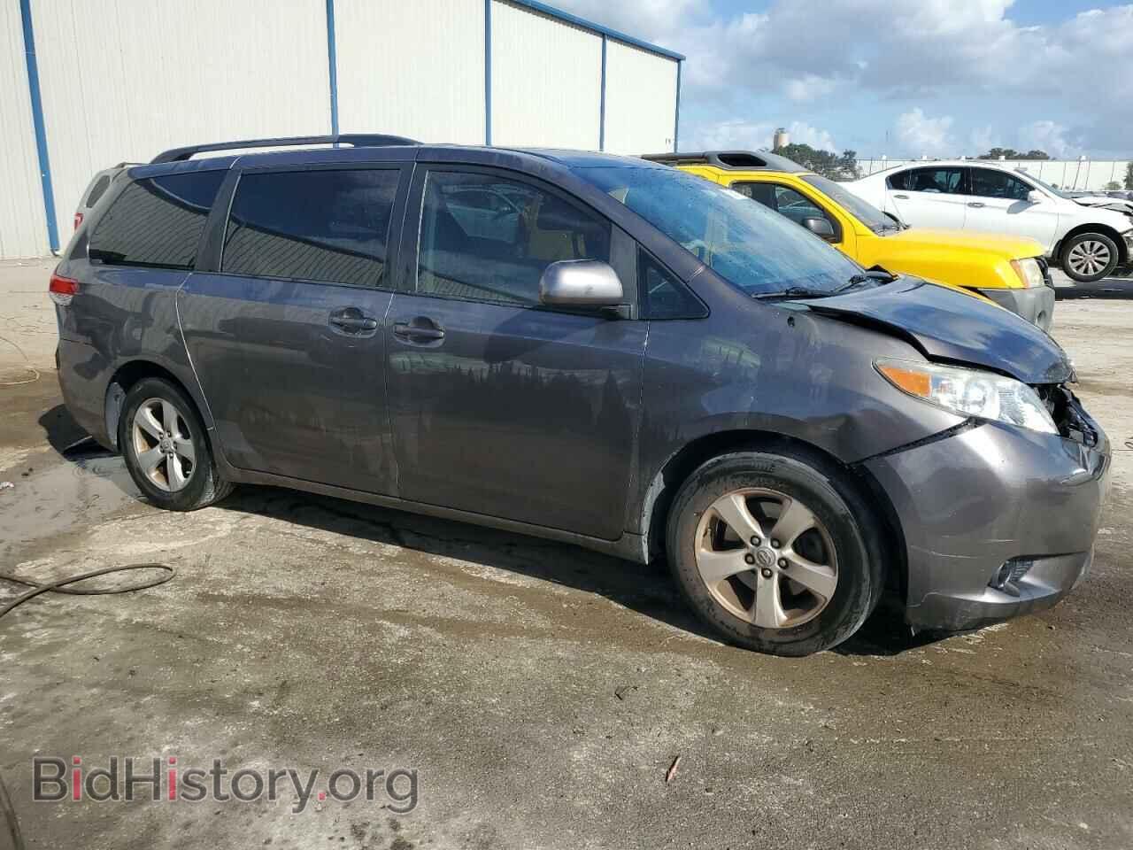 2011 TOYOTA All Models - VIN: 5TDKK3DC0BS136752 - Фото 4