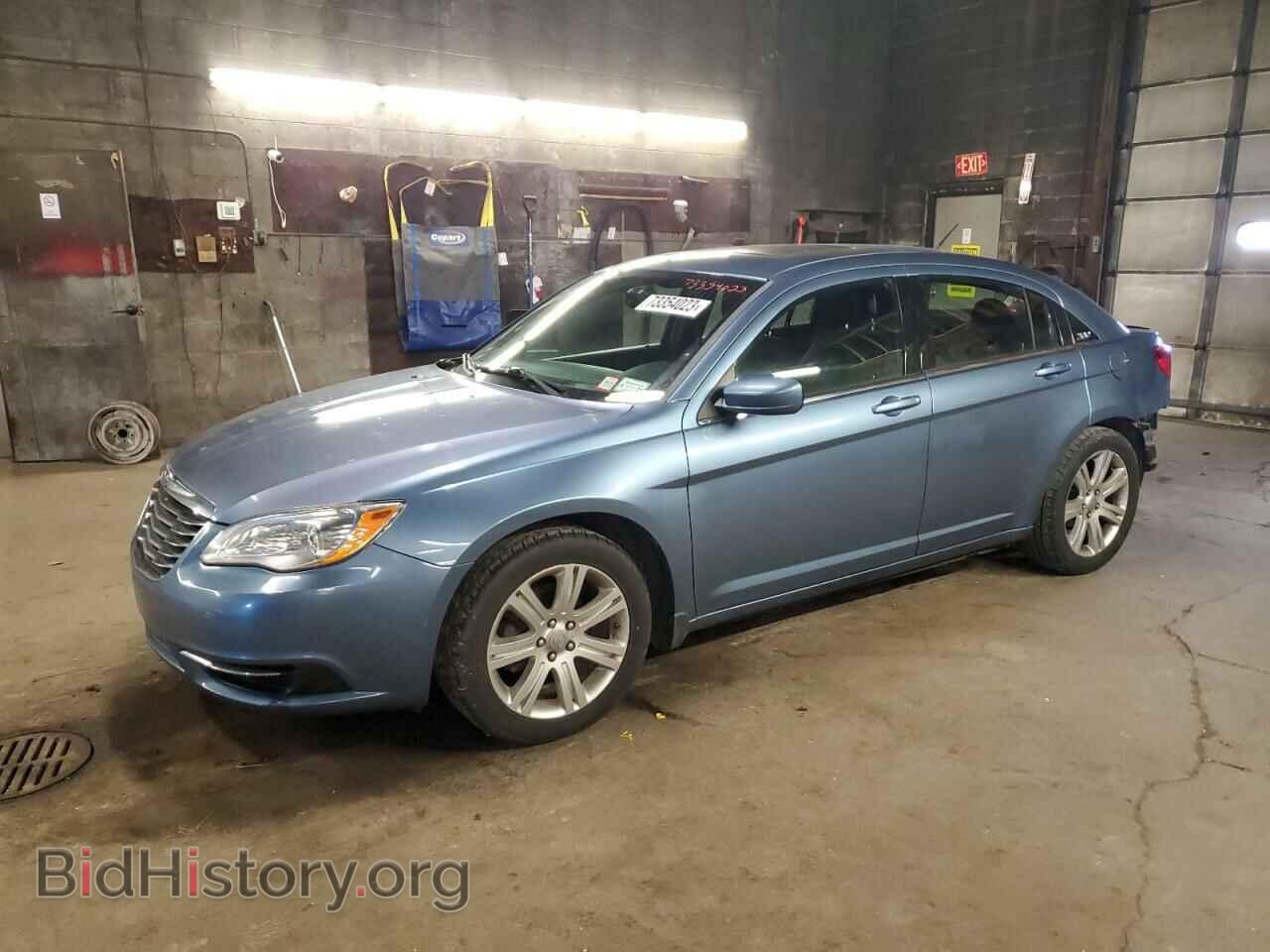 Photo 1C3BC1FG1BN620117 - CHRYSLER 200 2011