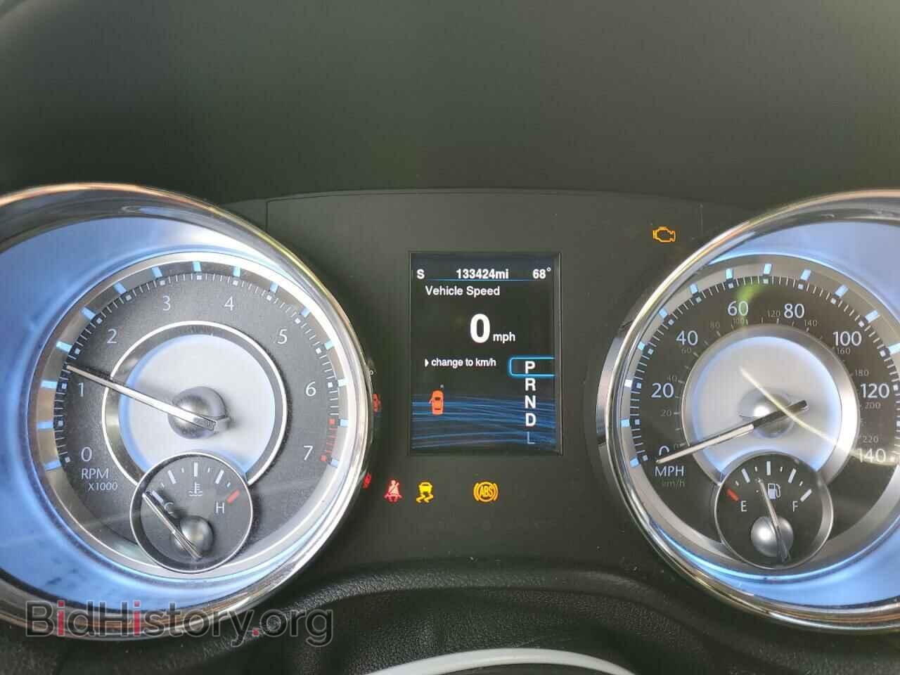 2014 CHRYSLER 300 - VIN: 2C3CCAAG2EH175475 - Фото 9