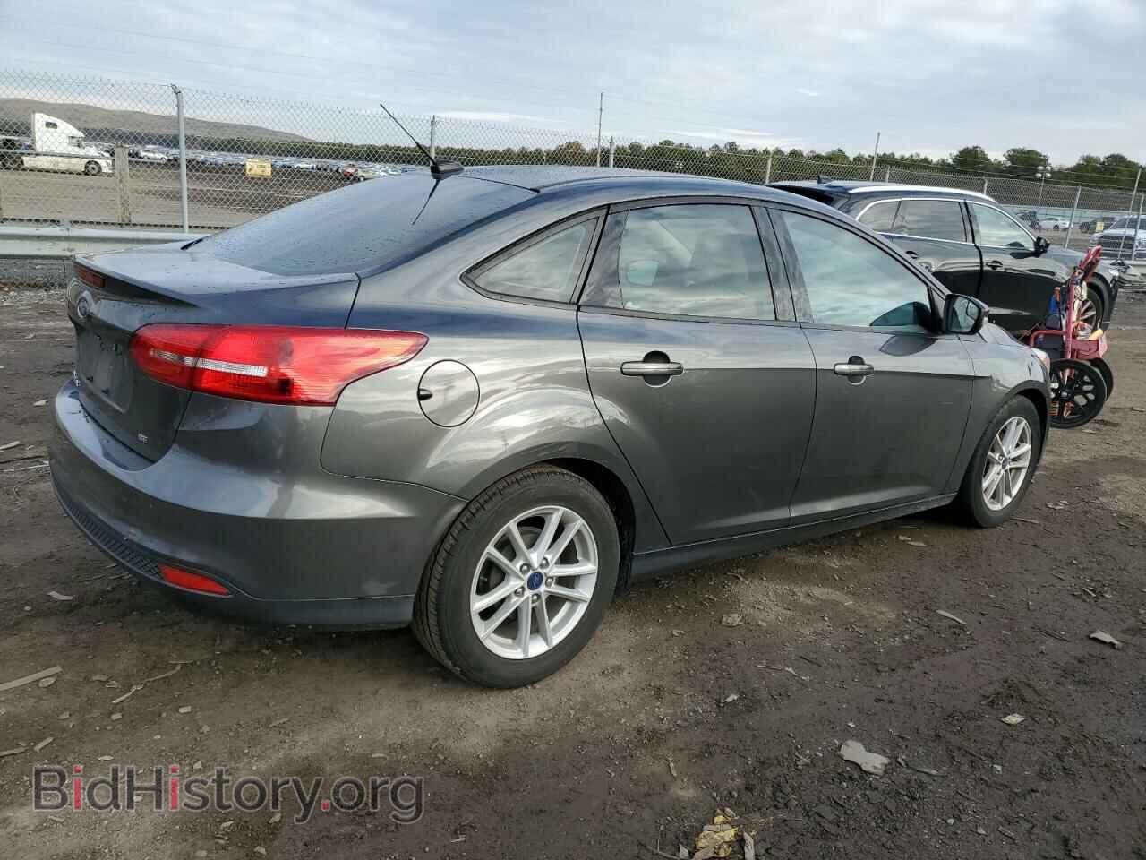 2017 FORD FOCUS - VIN: 1FADP3F2XHL322152 - Фото 3