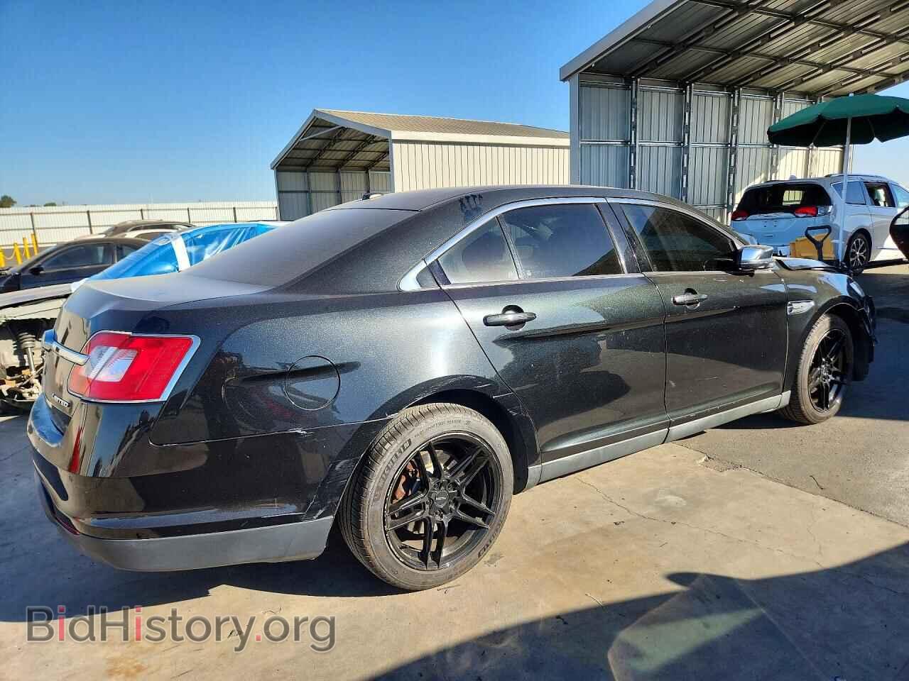 2011 Ford TAURUS (VIN 1FAHP2FW6BG150703) — photo 3 of 12