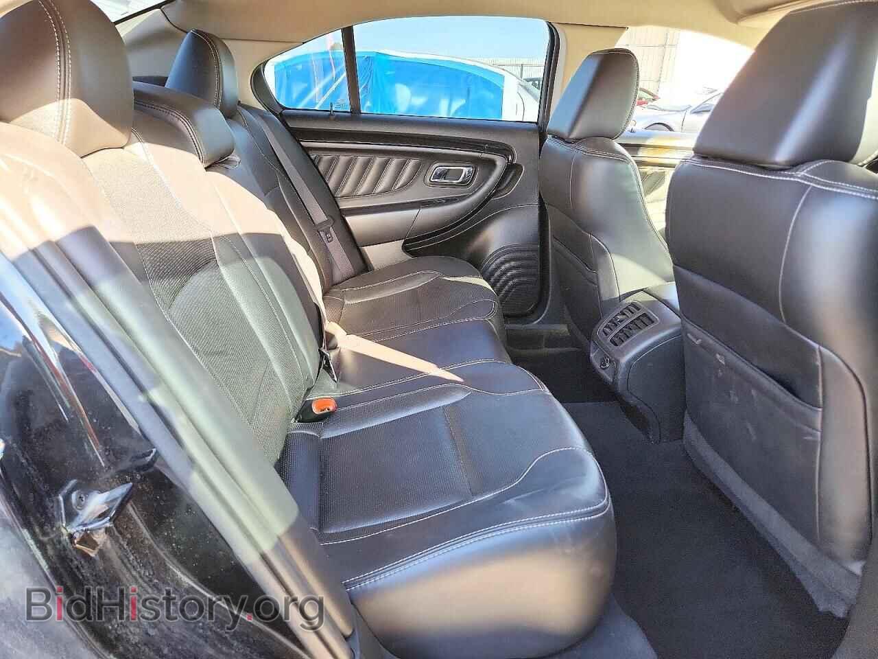 2011 Ford TAURUS (VIN 1FAHP2FW6BG150703) — photo 10 of 12