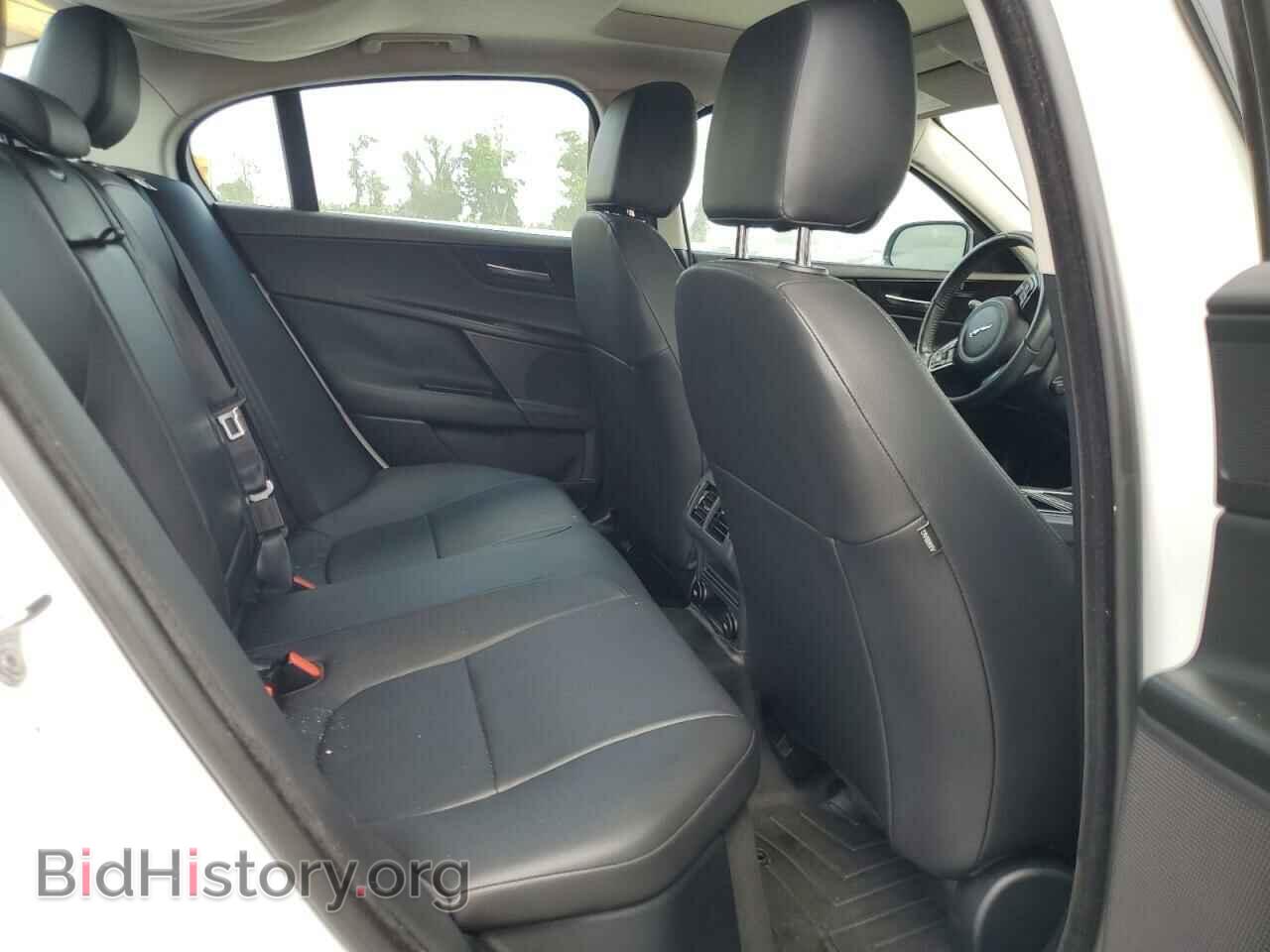 2018 JAGUAR XE - VIN: SAJAD4FX3JCP22438 - Фото 10