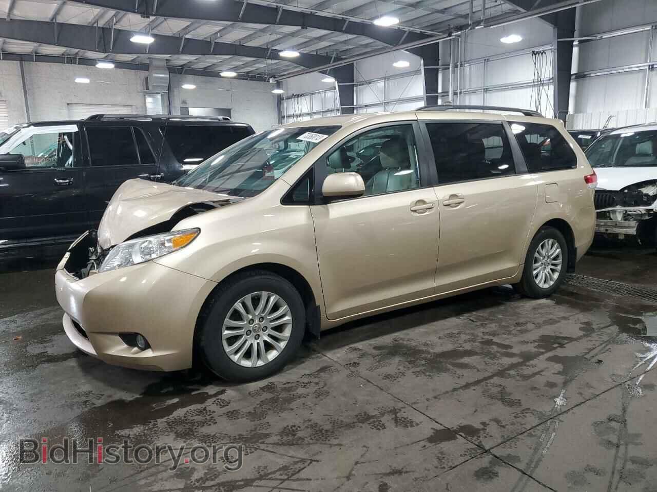 Photo 5TDYK3DC2CS266947 - TOYOTA All Models 2012