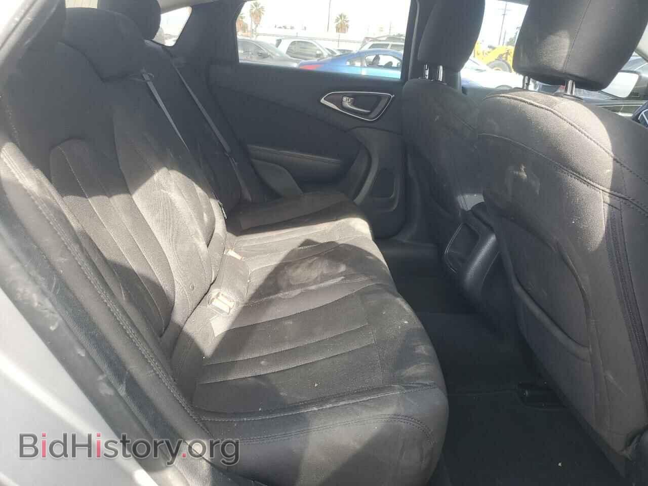 2016 CHRYSLER 200 - VIN: 1C3CCCAB9GN164225 - Фото 10