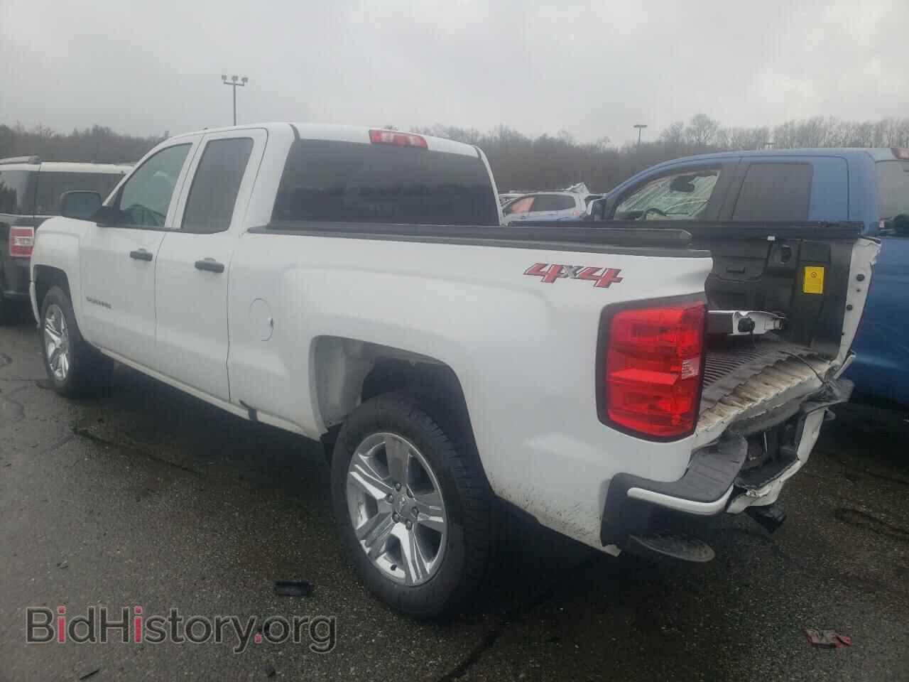 2018 CHEVROLET SILVERADO - VIN: 1GCVKPEC3JZ368469 - Фото 2